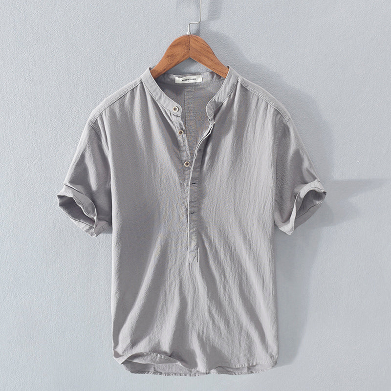 Men's short sleeve stand collar shirt with button placket and curved hem