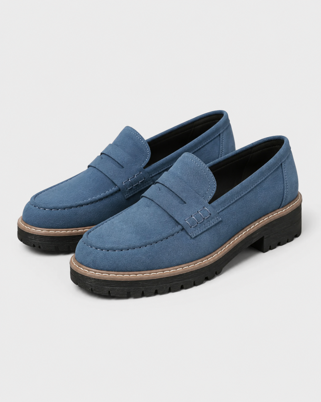 Women's slip-on loafers with penny straps, round toes and lug soles