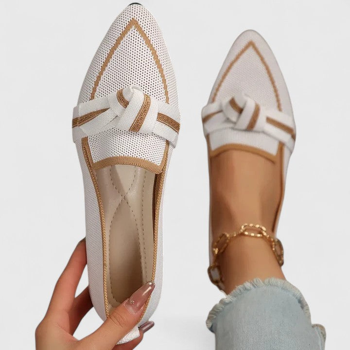 Women's pointed loafers with knotted front band and contrast edging