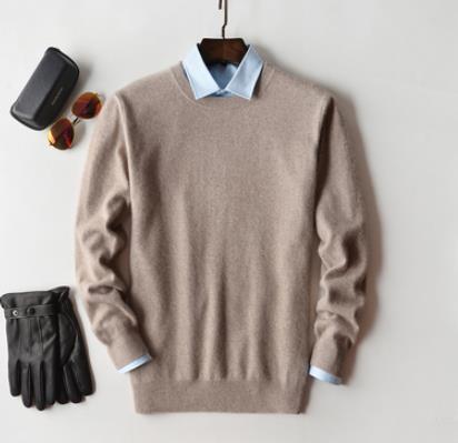 Men's ribbed knit jumper with crew neck and long sleeves