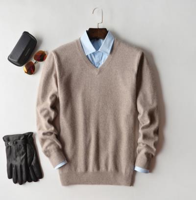 Men's ribbed knit jumper with crew neck and long sleeves