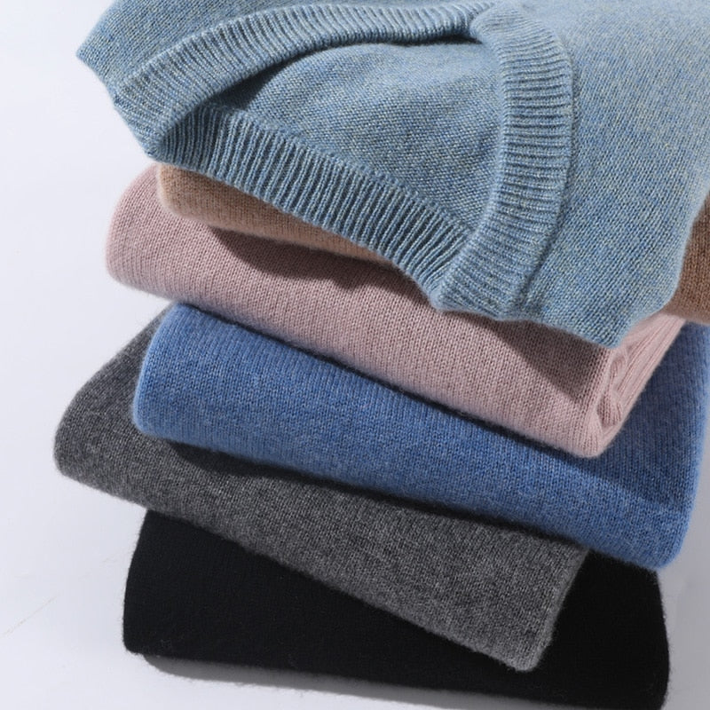 Men's ribbed knit jumper with crew neck and long sleeves