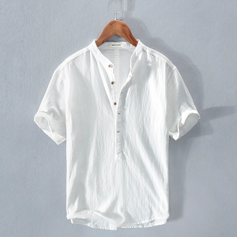 Men's short sleeve stand collar shirt with button placket and curved hem